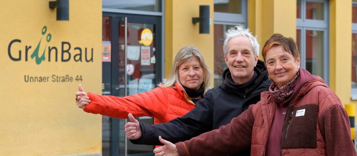 Angelika Wirth, Andreas Koch und Ute Lohde von GrünBau gGmbH. Foto: Dietmar Wäsche / GrünBau gGmbH